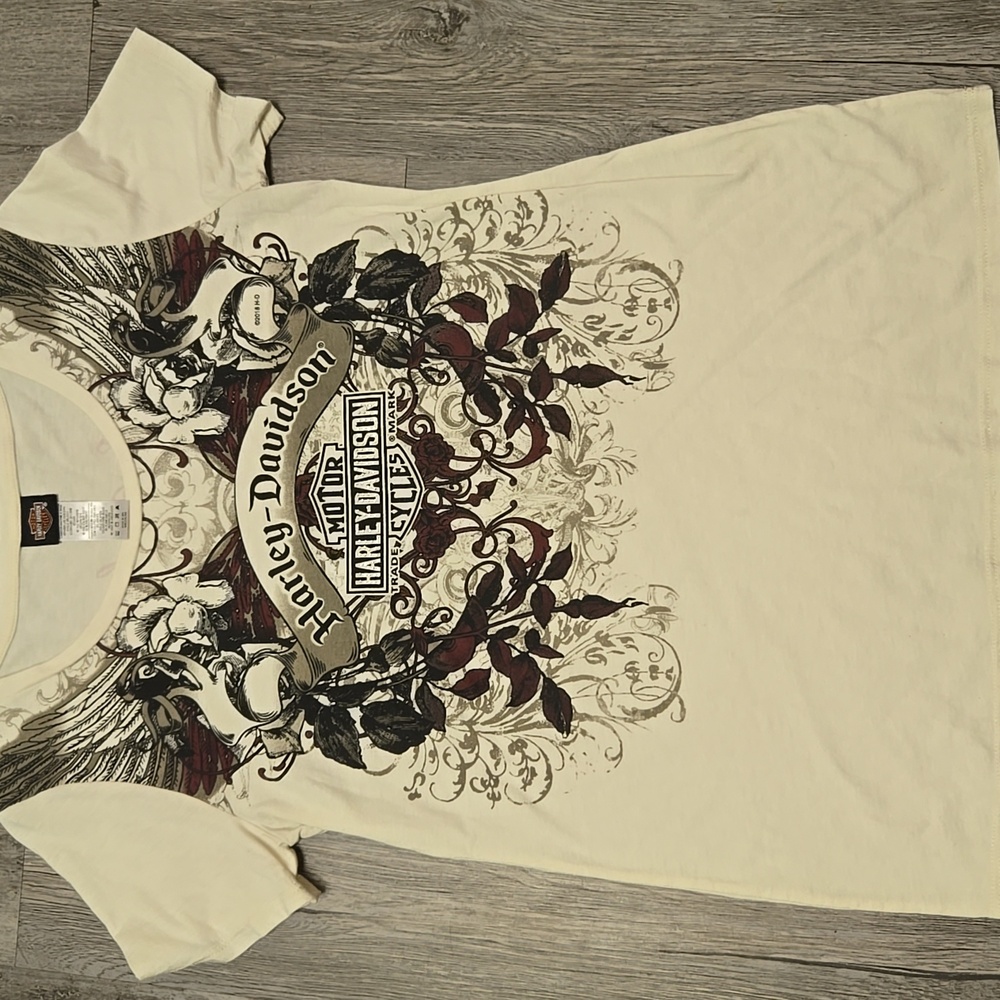Harley-Davidson Women’s Winged Logo Graphic Tee – Cream & Burgundy Floral Design